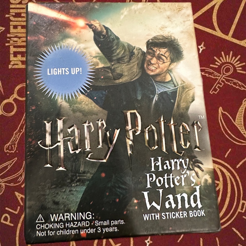 Harry Potter Wizard's Wand with Sticker Book | Lights Up! | SEALED